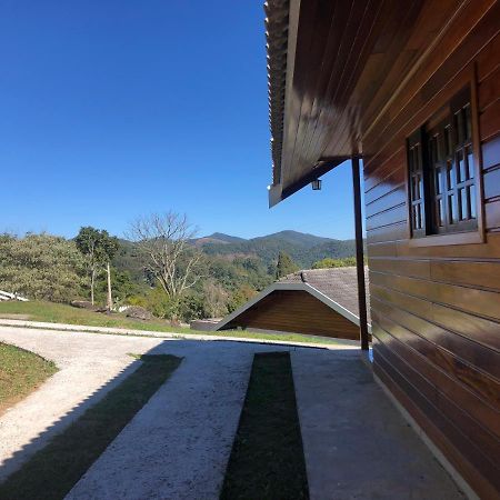 Chale Amanhecer Villa Santo Antônio do Pinhal Buitenkant foto